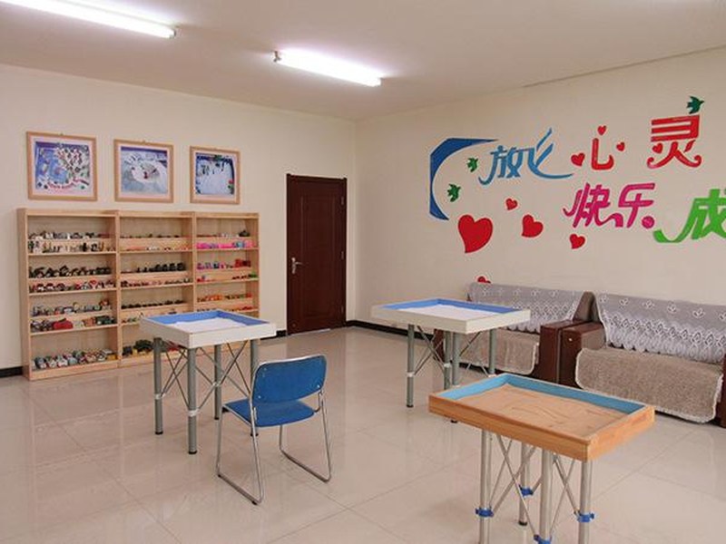 幼儿园心理沙盘游戏室怎么建设?配置清单(2) 幼儿园沙盘室配置清单